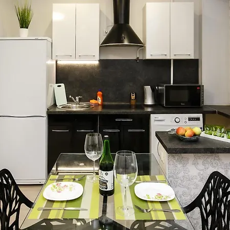 City Center Apartment On Griboedova 30 Daire