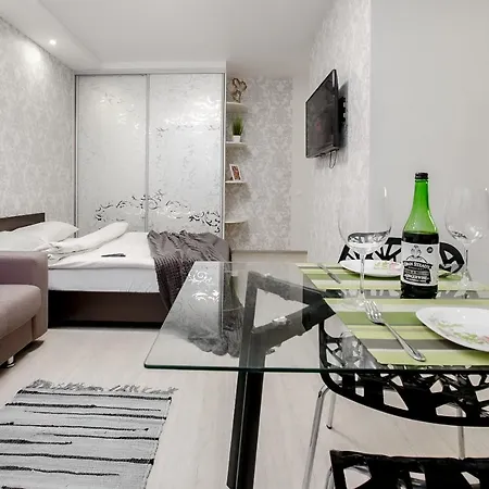 City Center Apartment On Griboedova 30 *